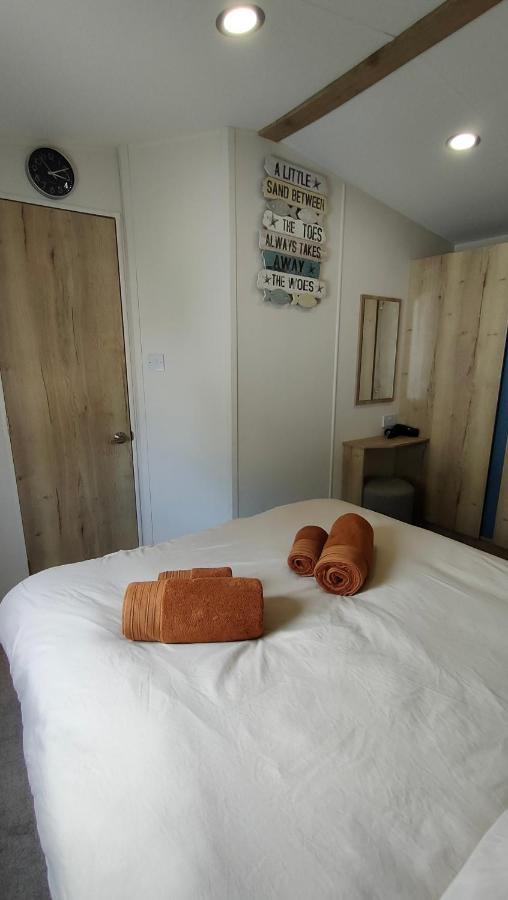 3 Bedroom Stylish Caravan - Vans With Business Sign Not Allowed Port Seton Bagian luar foto